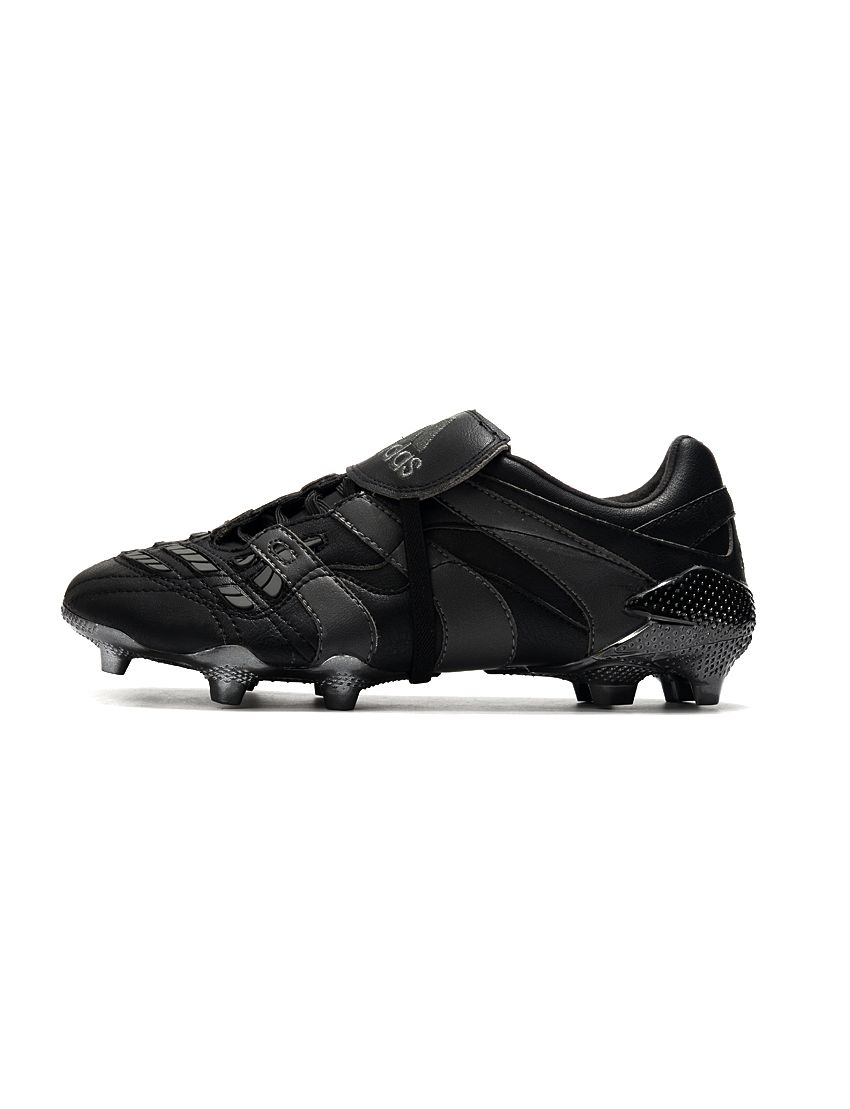 Adidas predator shop blackout