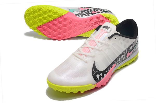 nike air zoom 90 soccer cleats