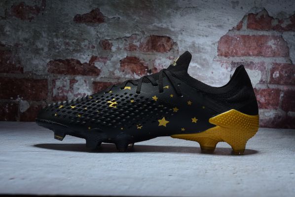 adidas predator boots black