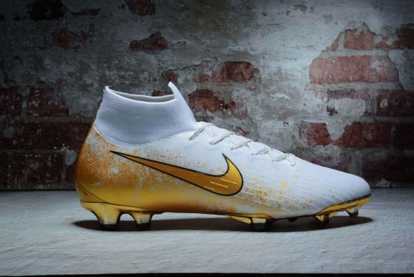 nike mercurial superfly gold white